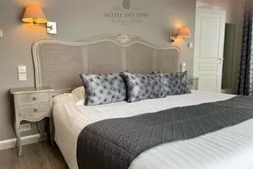 Отель Des Pins