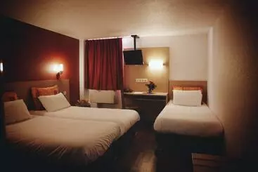 La Roseraie  Hotel & Restaurant