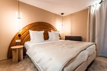 Отель Fahrenheit Seven Courchevel