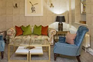 Hotel Lords Of The Manor