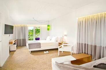 فندق Marathon Beach Resort