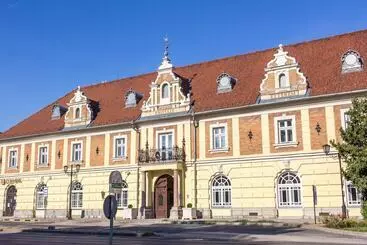 هتل Kristály Imperial