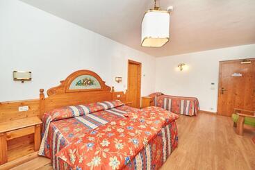 בית מלון כפרי Bonapace S