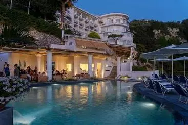 בית מלון כפרי Delfino