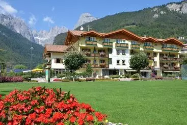 Alledolomiti Boutique Lake Hotel Adults Friendly