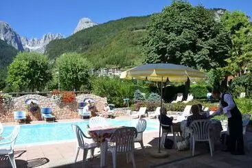 Alledolomiti Boutique Lake Hotel   Adults Friendly