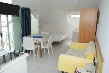 آپارتمان‌های توریست‌ها Residence Alexander