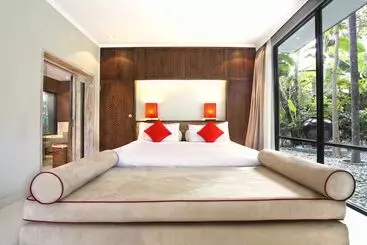 호텔 Segara Village