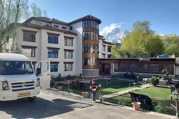 Hotel The Highland Mountain Resort & Spa