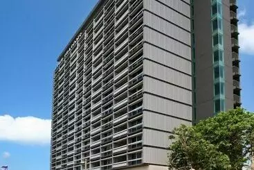 The Seasons Hotel Studio & Suite