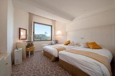 Highland Resort Hotel & Spa