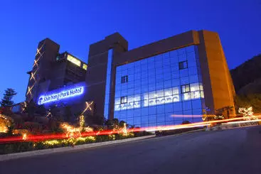 Shin Yang Park Hotel