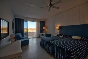 فندق Db Seabank Resort + Spa All Inclusive