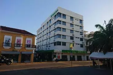 فندق Olmeca Plaza Urban Express