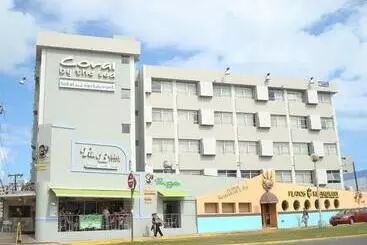 酒店 Coral By The Sea