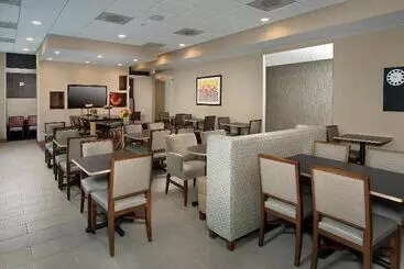 فندق Holiday Inn Express Baltimore At The Stadiums, An Ihg