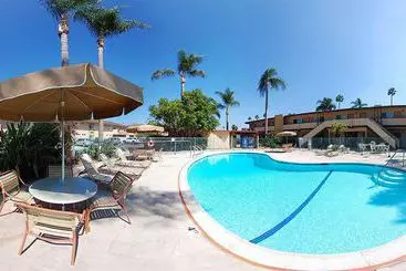 ホテル Super 8 Oceanside Marty's Valley Inn