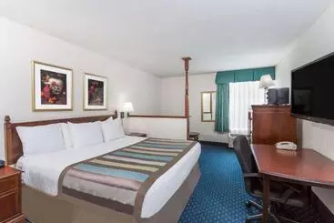 Hotel Baymont By Wyndham Greensboro/coliseum