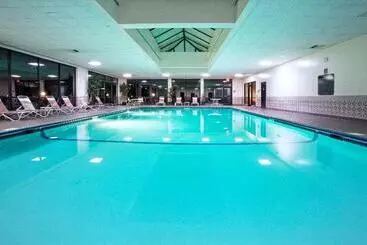 호텔 Holiday Inn Express Big Rapids, An Ihg