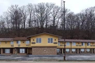 호텔 Econo Lodge Manistee