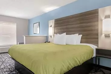 호텔 Quality Inn