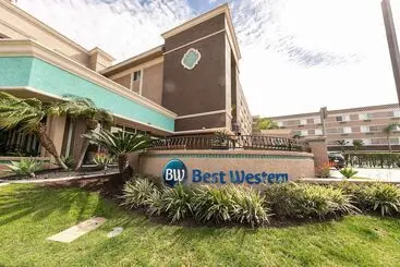 هتل Best Western Inn & Suites San Diego Zoo  Seaworld Area