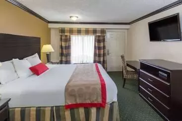 فندق Ramada By Wyndham Ontario