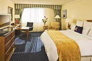 هتل Ventura Beach Marriott