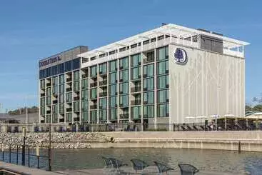 فندق Doubletree By Hilton Hot Springs