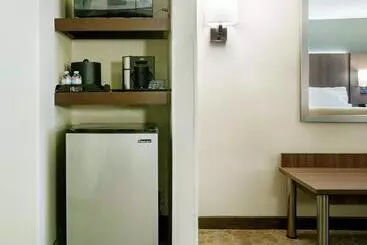 هتل Holiday Inn Nashville Vanderbilt, An Ihg