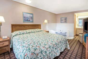 مُتل Knights Inn Canton