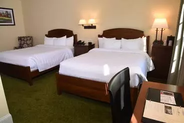 酒店 Publick House Historic Inn And Country Motor Lodge