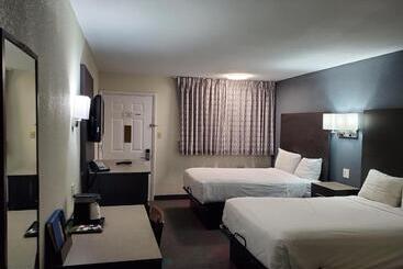 Szálloda Days Inn By Wyndham Lawton