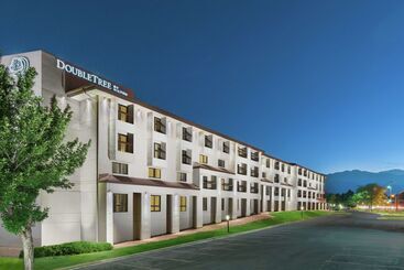 בית מלון כפרי Doubletree By Hilton Colorado Springs