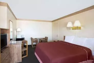 Hotel Howard Johnson By Wyndham Brigham City