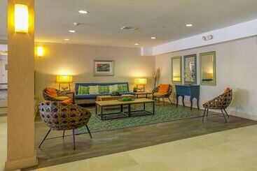 Sea Crest Beach Resort