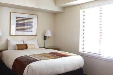 هتل Squaw Valley Lodge