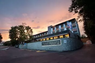 בית מלון כפרי Astoria Superior