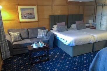 Hotel The Hoops Inn & Country