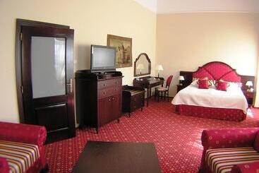 호텔 Zamek Królewski W Rydzynie