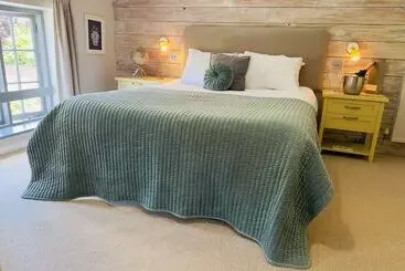 Hotel New Flying Horse Inn