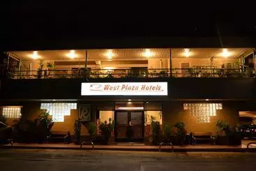 West Plaza Hotel By The Sea