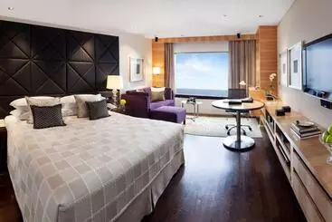 Отель Taj Lands End