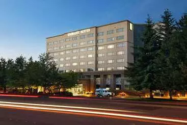 Отель Embassy Suites By Hilton Seattle Tacoma International Airport