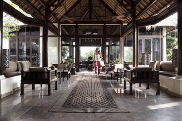 בית מלון כפרי Banyan Tree Bintan