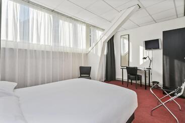 Отель Crown Inn