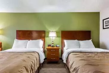 בית מלון כפרי Quality Inn Forsyth Near Ga Public Safety Training Center