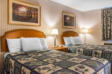 ホテル Rodeway Inn Amish Country