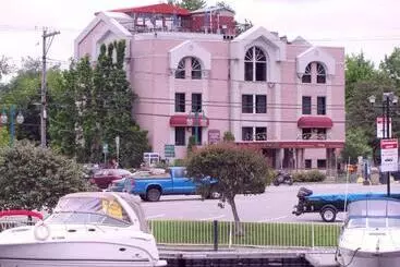 Отель Auberge Du Grand Lac