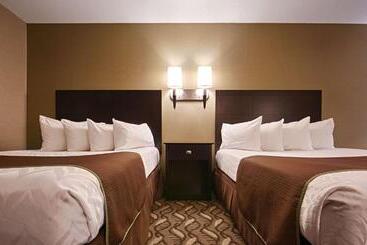 בית מלון כפרי Best Western Pontiac Inn